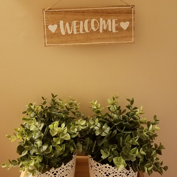 Welcome hanging sign - Picture 1 of 4